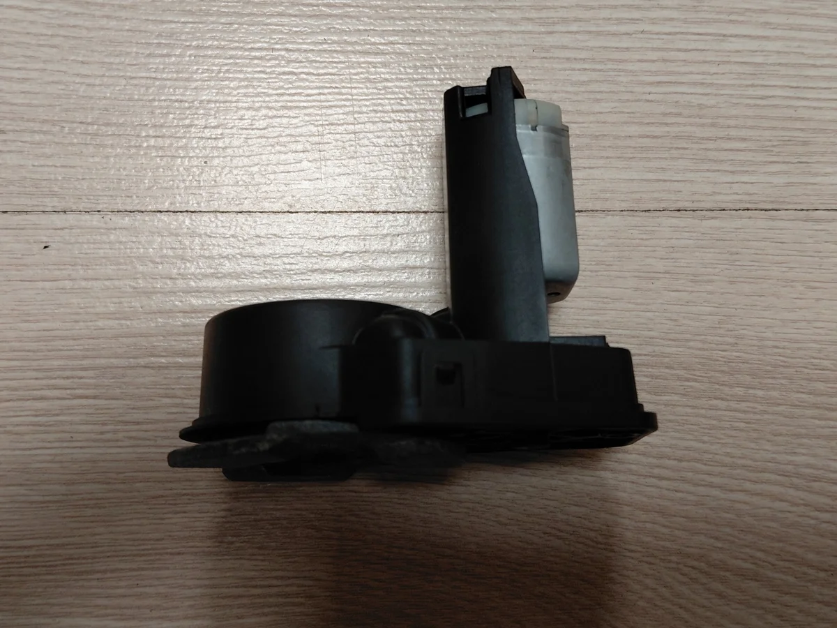 Motor för höger backspegel, Citroen C4 Picasso image 4