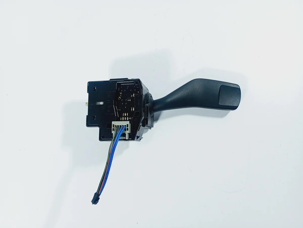 Manete Piscas Ford Transit Connect 02-13 Usado image 4