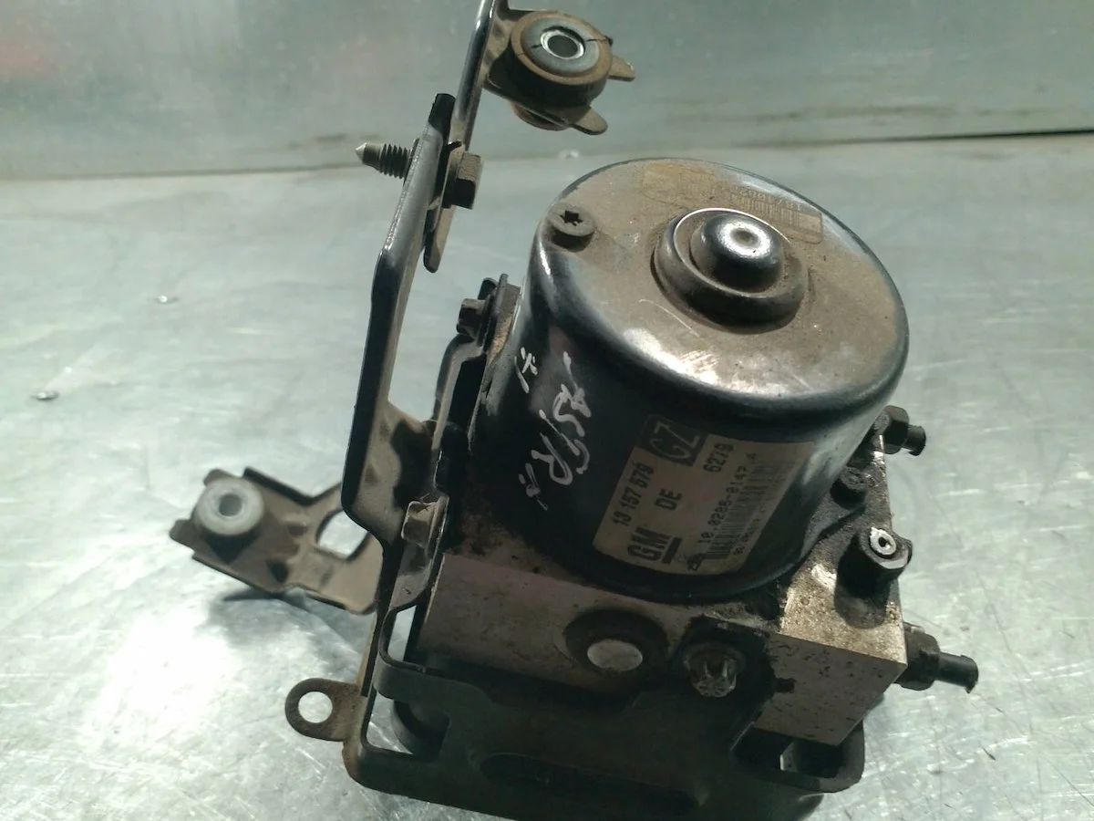 ABS-pump Opel Astra H 1.7 CDTI