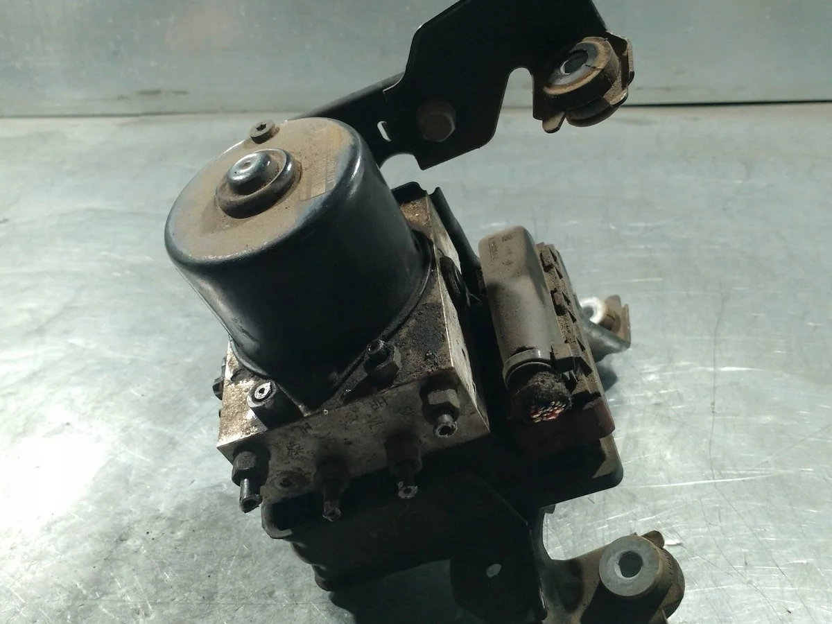 ABS pomp Opel Astra H 1.7 CDTI image 4