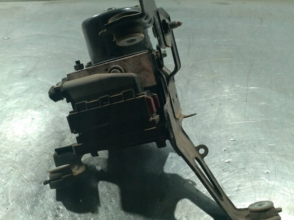 ABS pomp Opel Astra H 1.7 CDTI image 5
