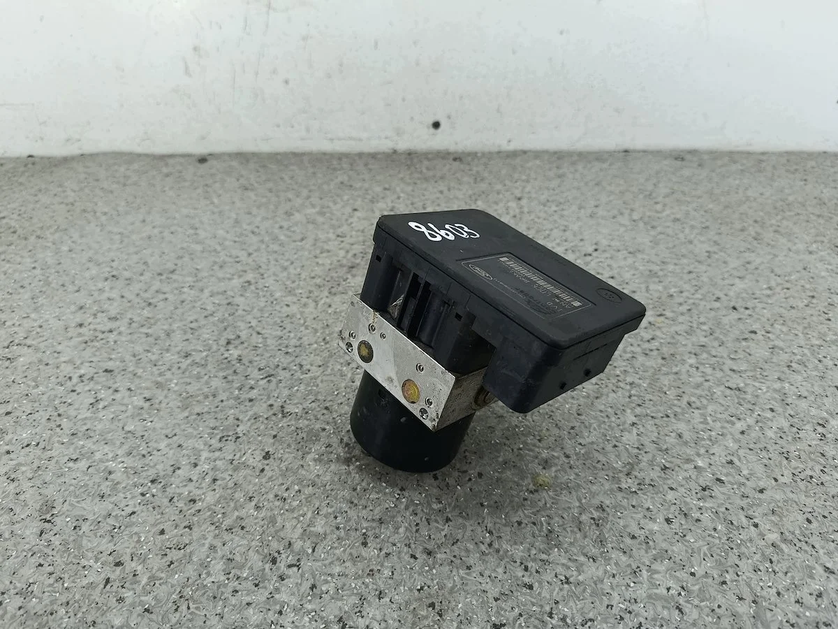 ABS Pump Ford Focus II Used OEM 3M51-2C405-HA image 9