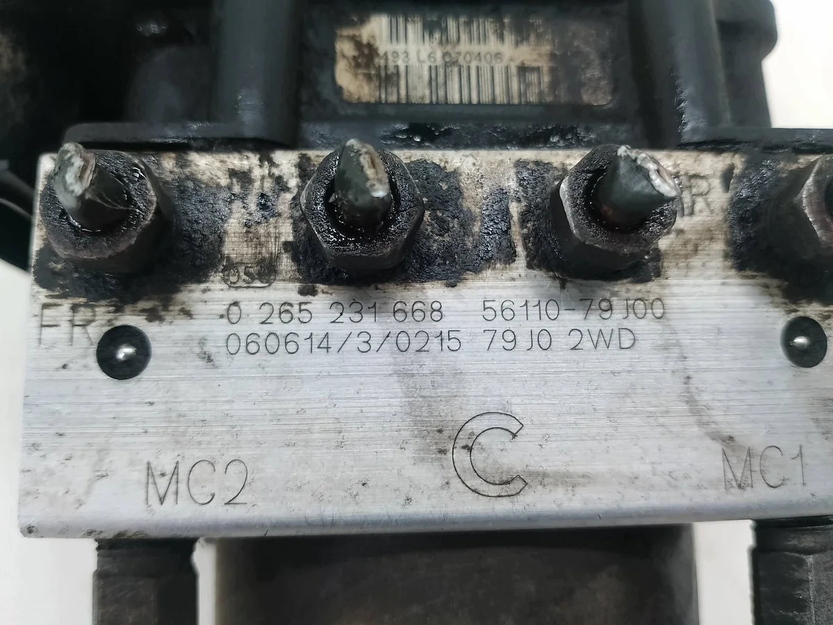 Bomba ABS Suzuki SX4 1.9 DDIS Usada image 6