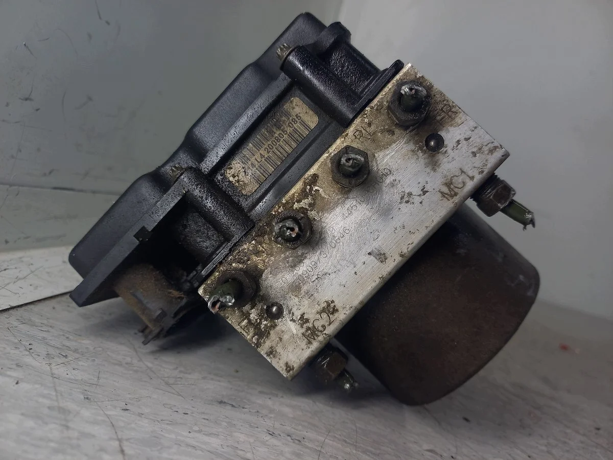 Pompa ABS Peugeot 107 1.0 12V Gebruikt