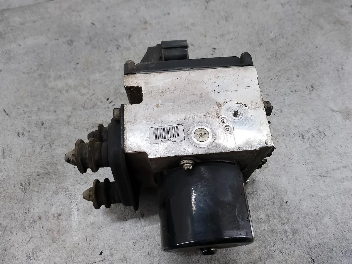 ABS-pumppu VW Passat B6 3C0614109S image 5