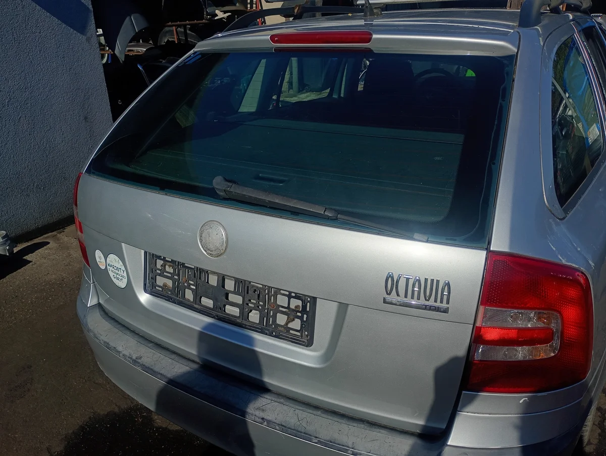 Klappe Kofferraum Skoda Octavia II 9102 image 4
