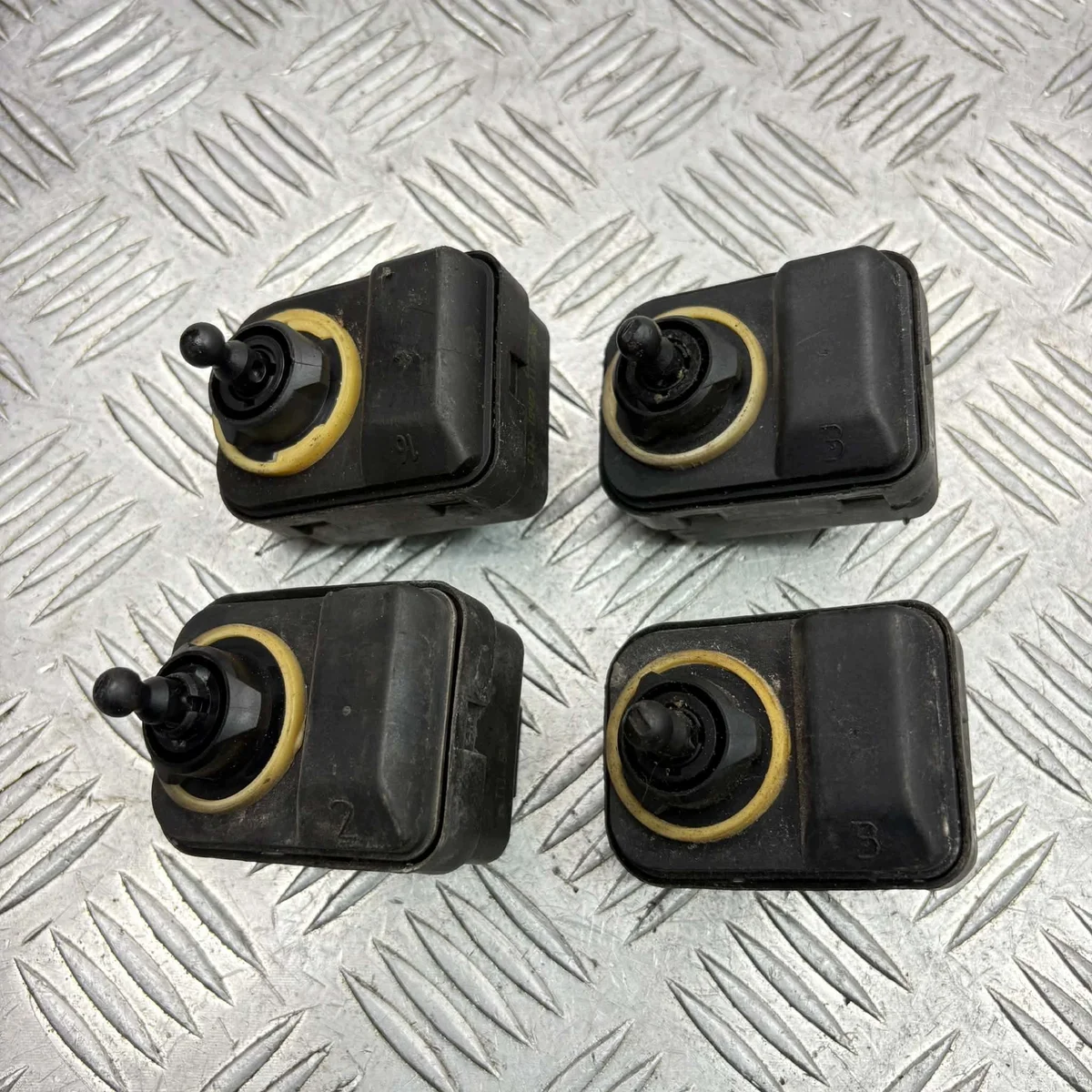 Moteur de réglage phare Volvo V70 II RFFAFAF1 image 4