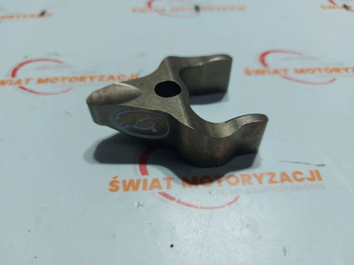 BMW N47D20C Einspritzdüsenhalterung gebraucht image 7