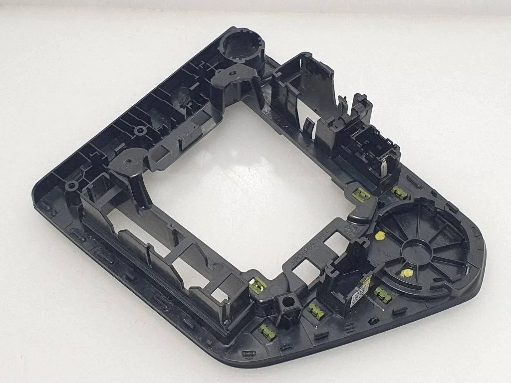 VW Tiguan II Ramka panelu tunelu biegów image 7