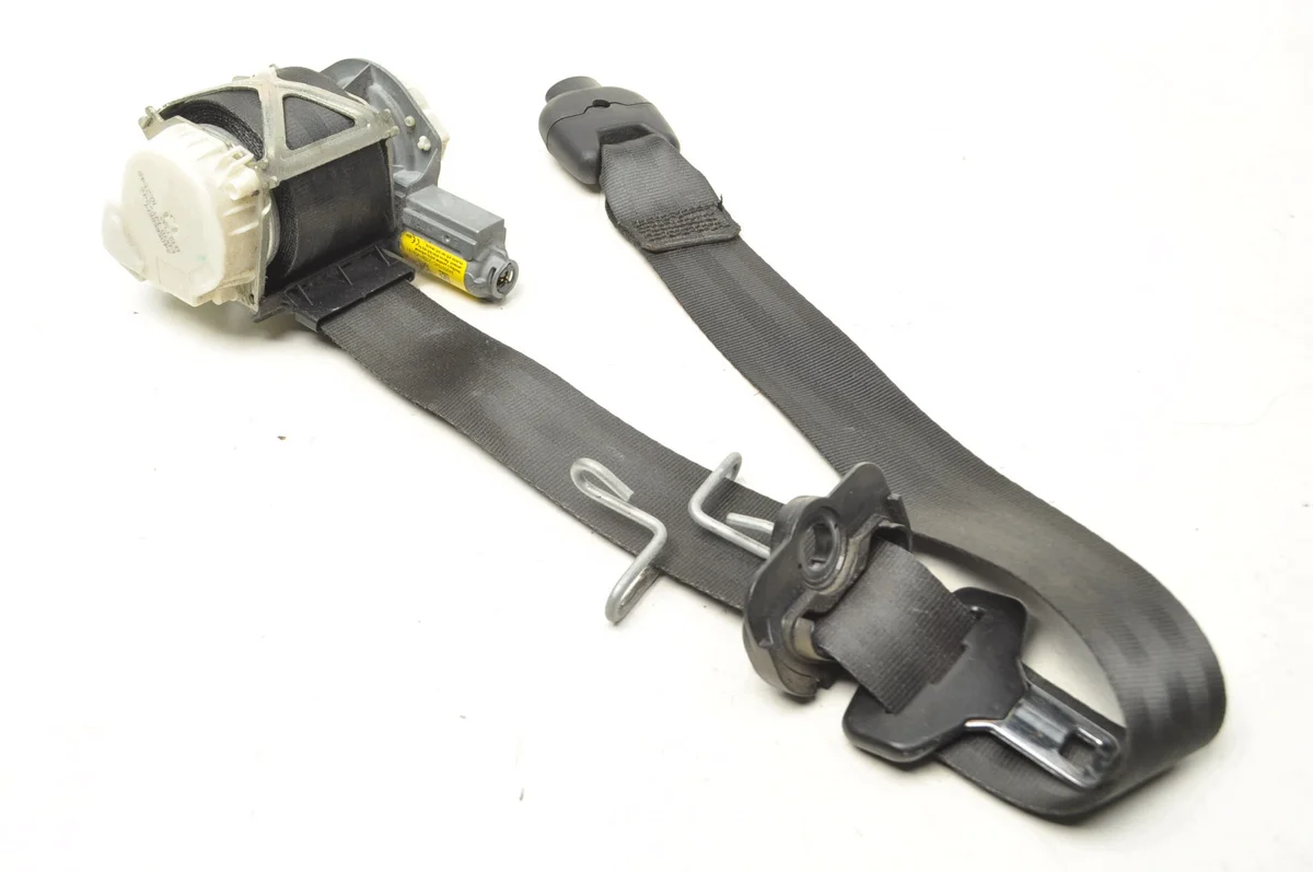 Alfa Romeo Giulietta Front Right Seat Belt Used