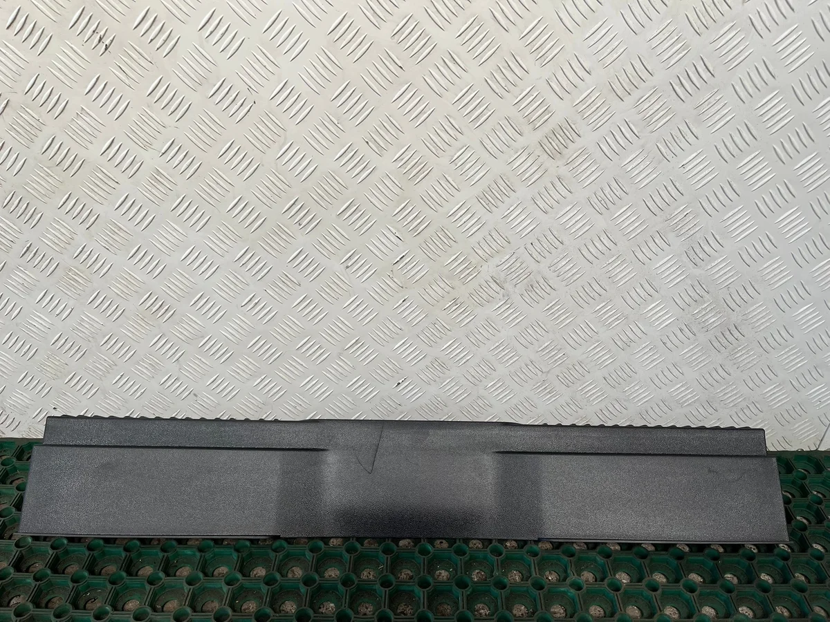Ford Focus MK4 Kombi Ladekantenschutz image 5