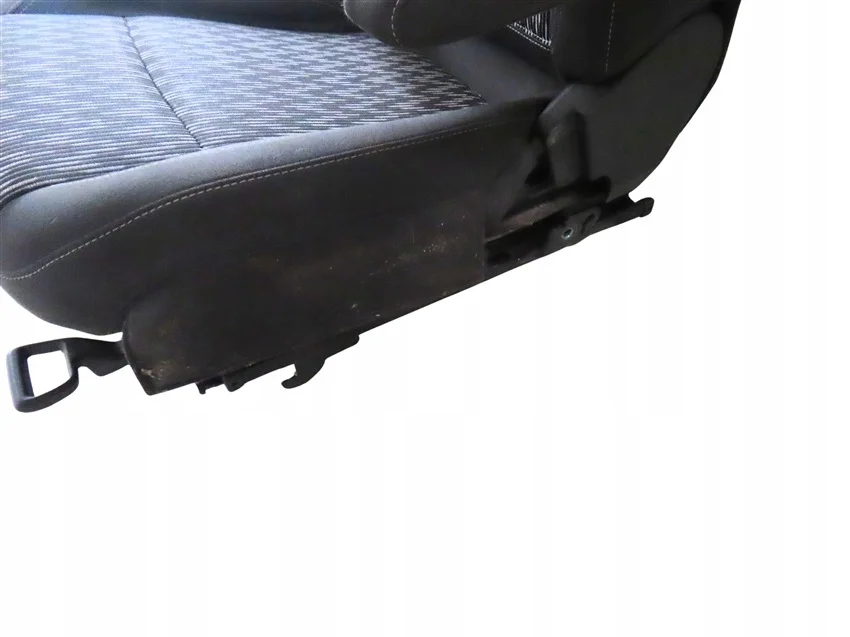 Used Opel Mokka Right Front Seat image 5