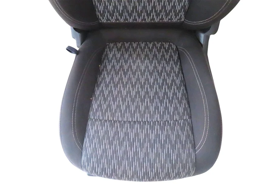 Opel Mokka A Left Front Seat Headrest image 4