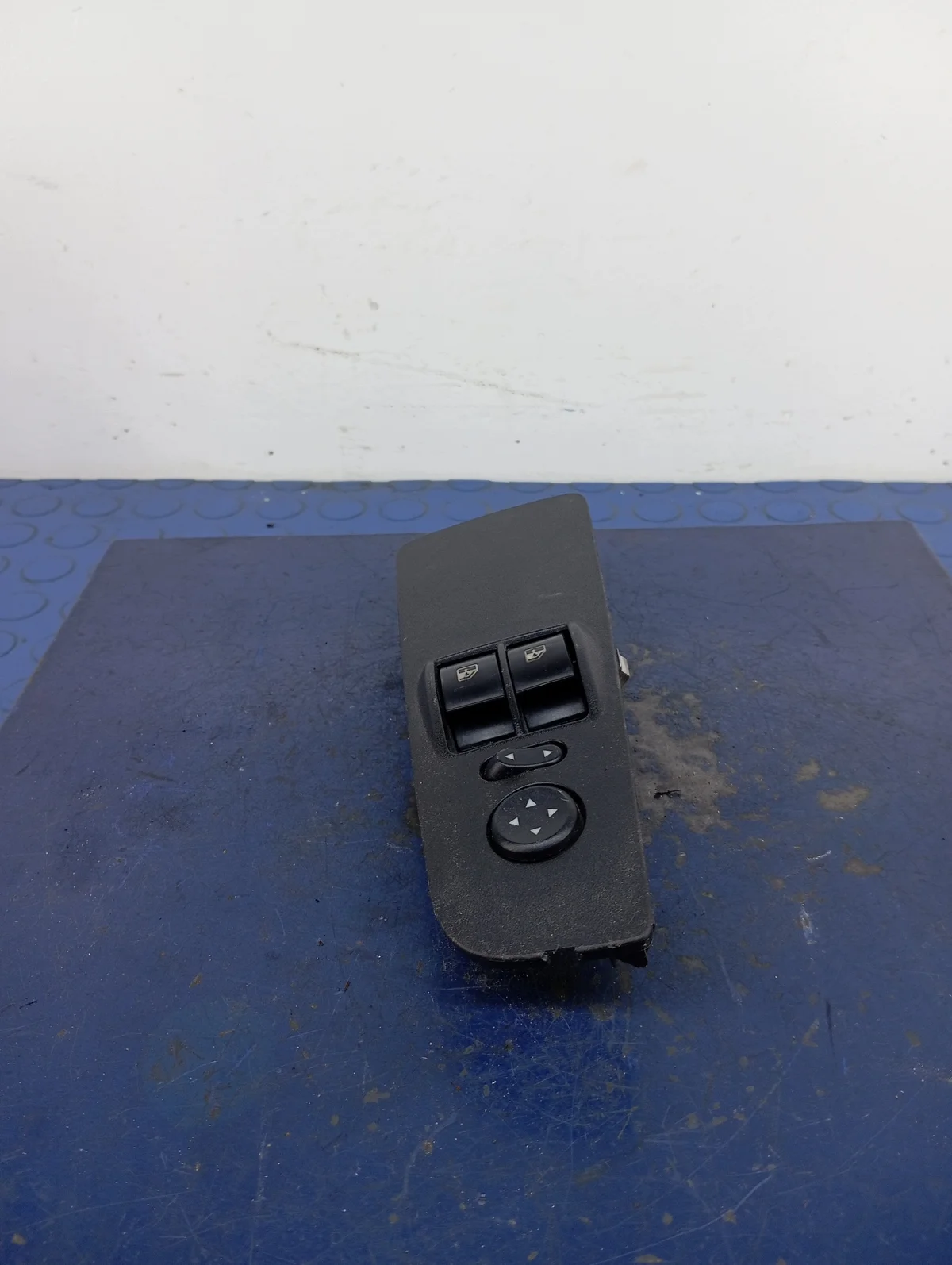 Fiat Linea Window Switch Panel Left Front image 3