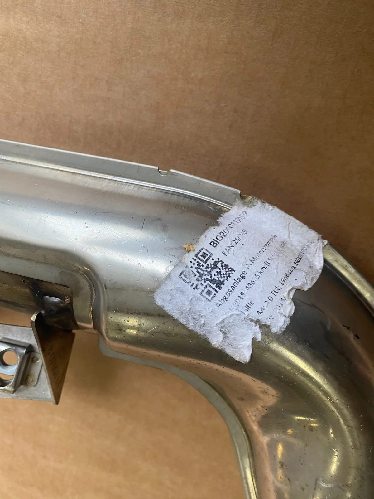 Audi A4 8W Raccord échappement 8W0253300F image 5
