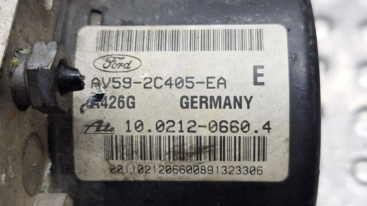 ABS Pump Controller Ford Fiesta Mk7 AV59-2C405-EA image 9