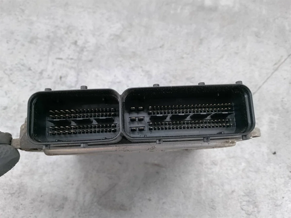 ECU Skoda Octavia II 03G906016F 0281011391 image 3
