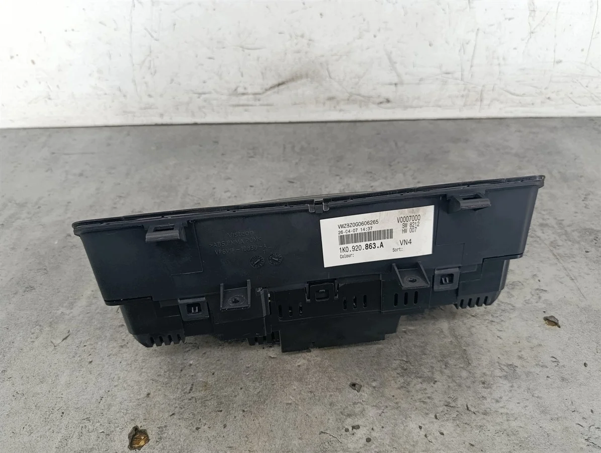 Compteur VW Golf V 1K0920863A 1.4 TSI image 4