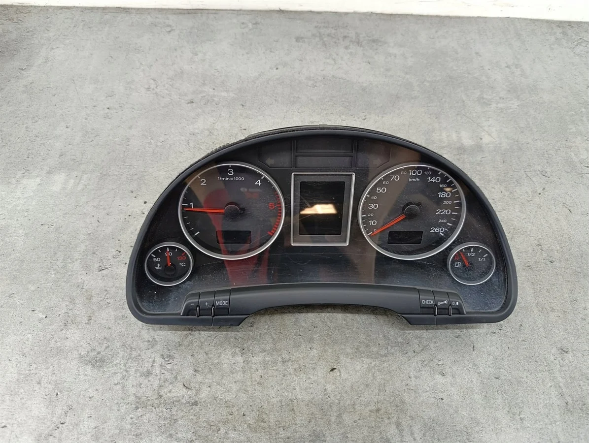 Tacho Audi A4 B6 2.0B 1036901830