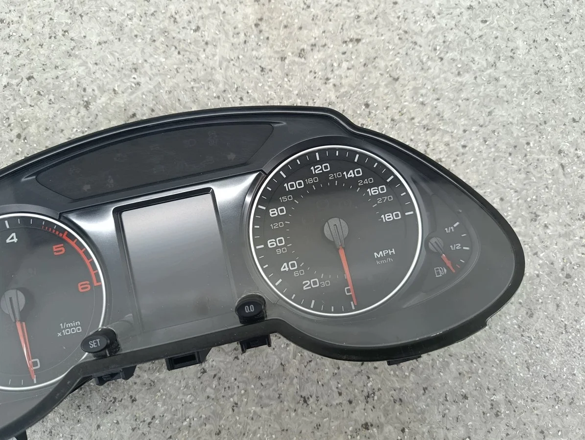 Contachilometri Audi Q5 8R0920980L Usato image 3