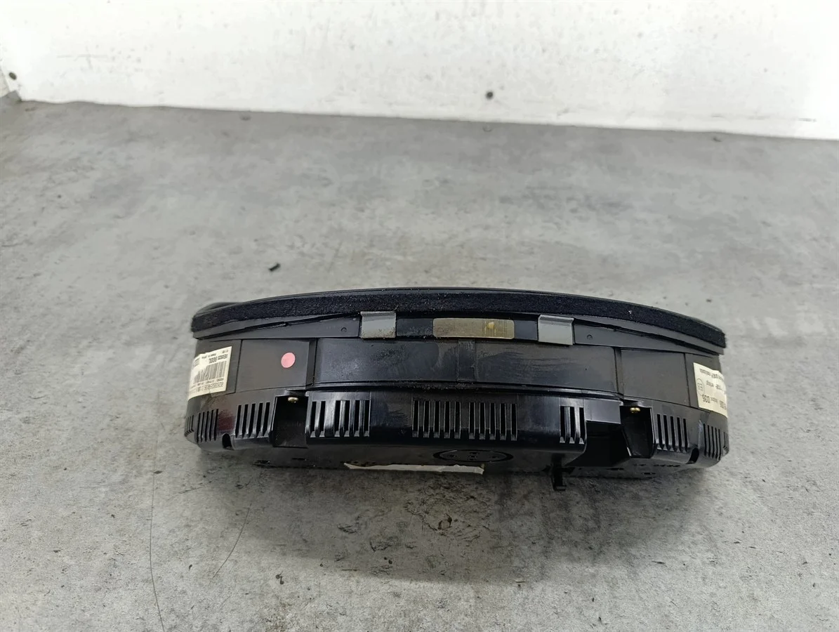 Audi A4 B6 Tacho 8E0920900L 2.0 20V image 5