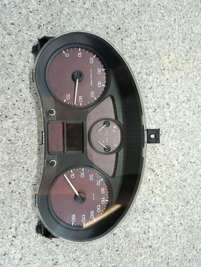 555001310104 Kombiinstrument für Partner Berlingo
