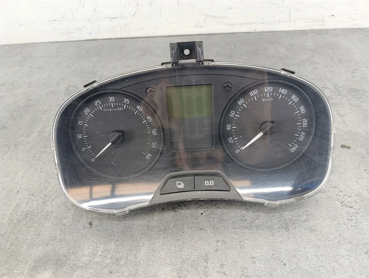 Compteur Skoda Fabia II 1.6 TDI 5J0920801J