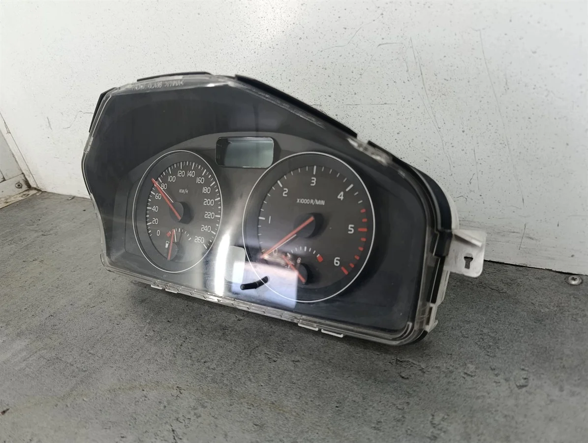 Volvo S40 II mittaristo 31296228 image 7