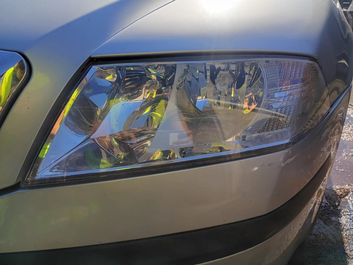 Faro Izquierdo Skoda Octavia 2 II MM-3009-61