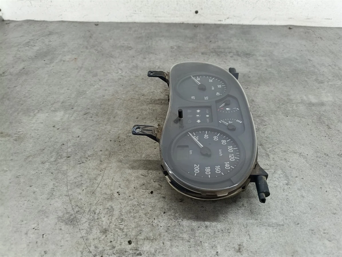 Tacho Renault Trafic II P8200252449 1.9 DCI thumbnail 5