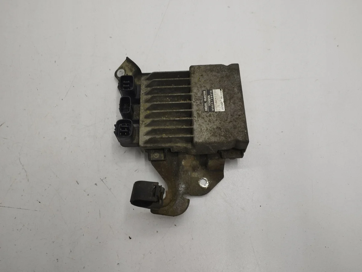 Toyota Avensis suutinohjain 89871-20070 image 3