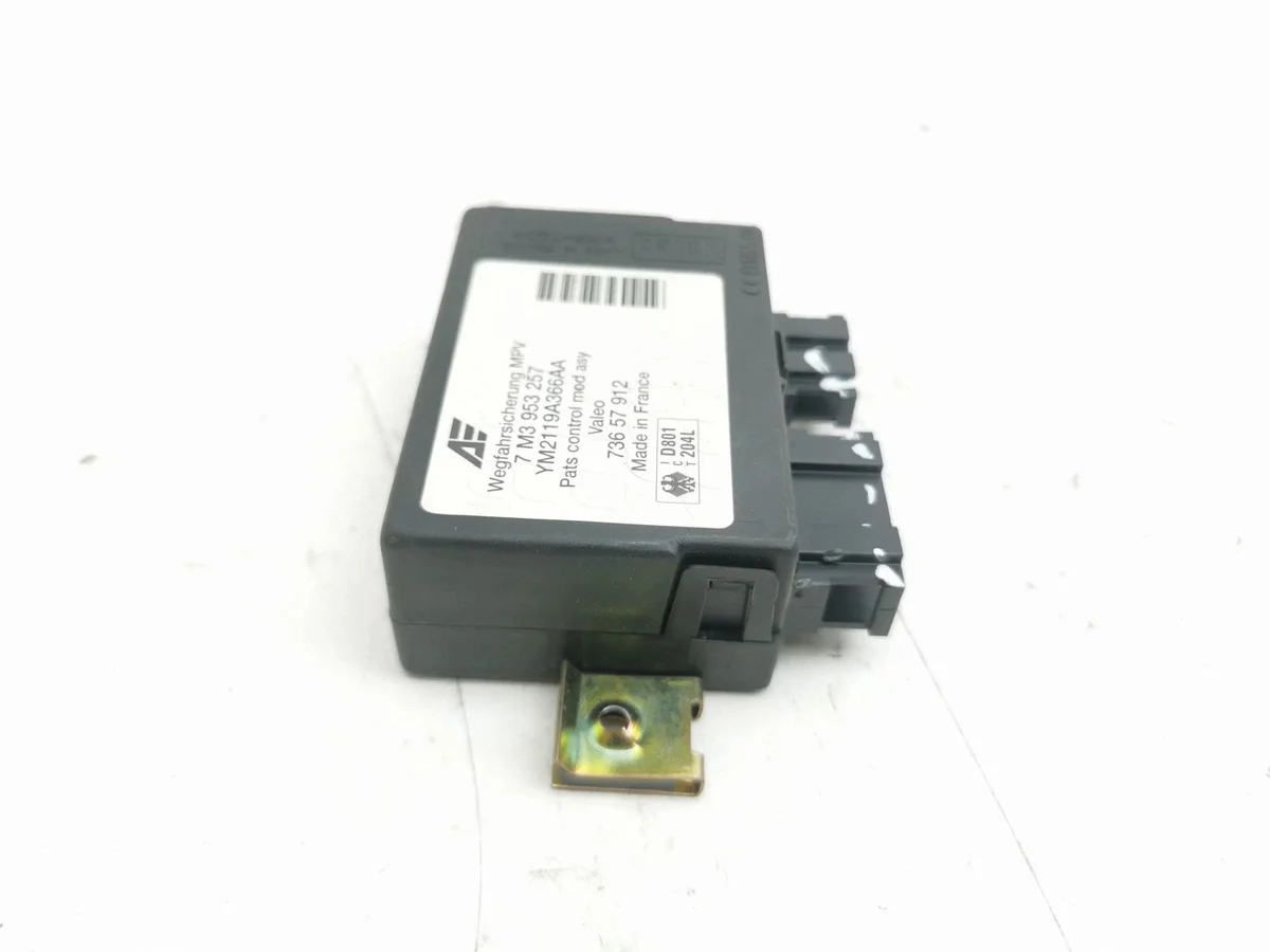 Volkswagen Sharan Immobilizer Module 7M3953257 image 3