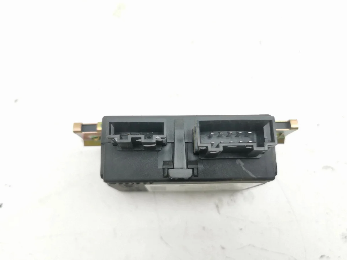 Volkswagen Sharan Immobilizer Module 7M3953257 image 6