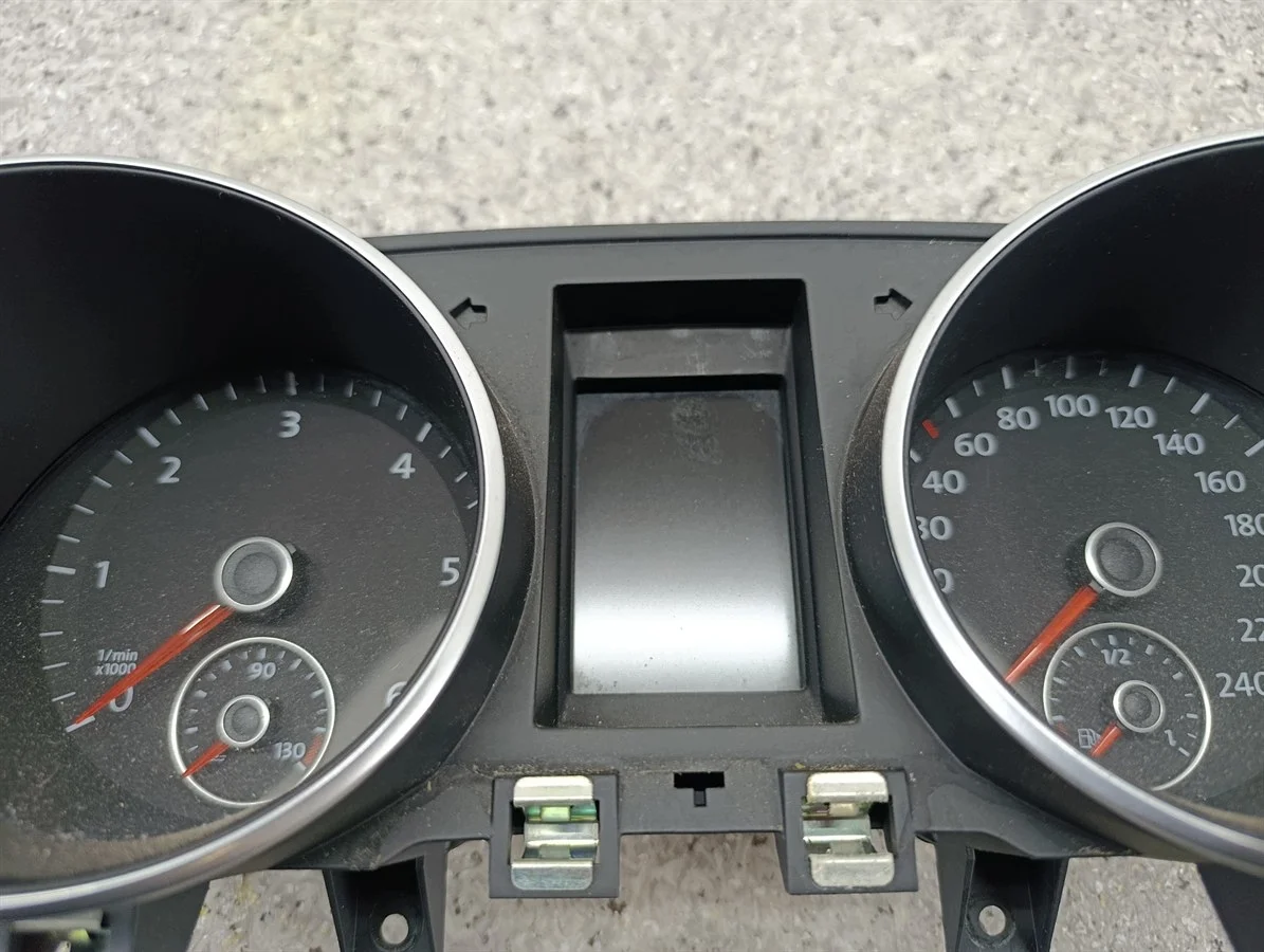 Mittaristo VW Golf VI 1.6 TDI 5K0920870G image 3