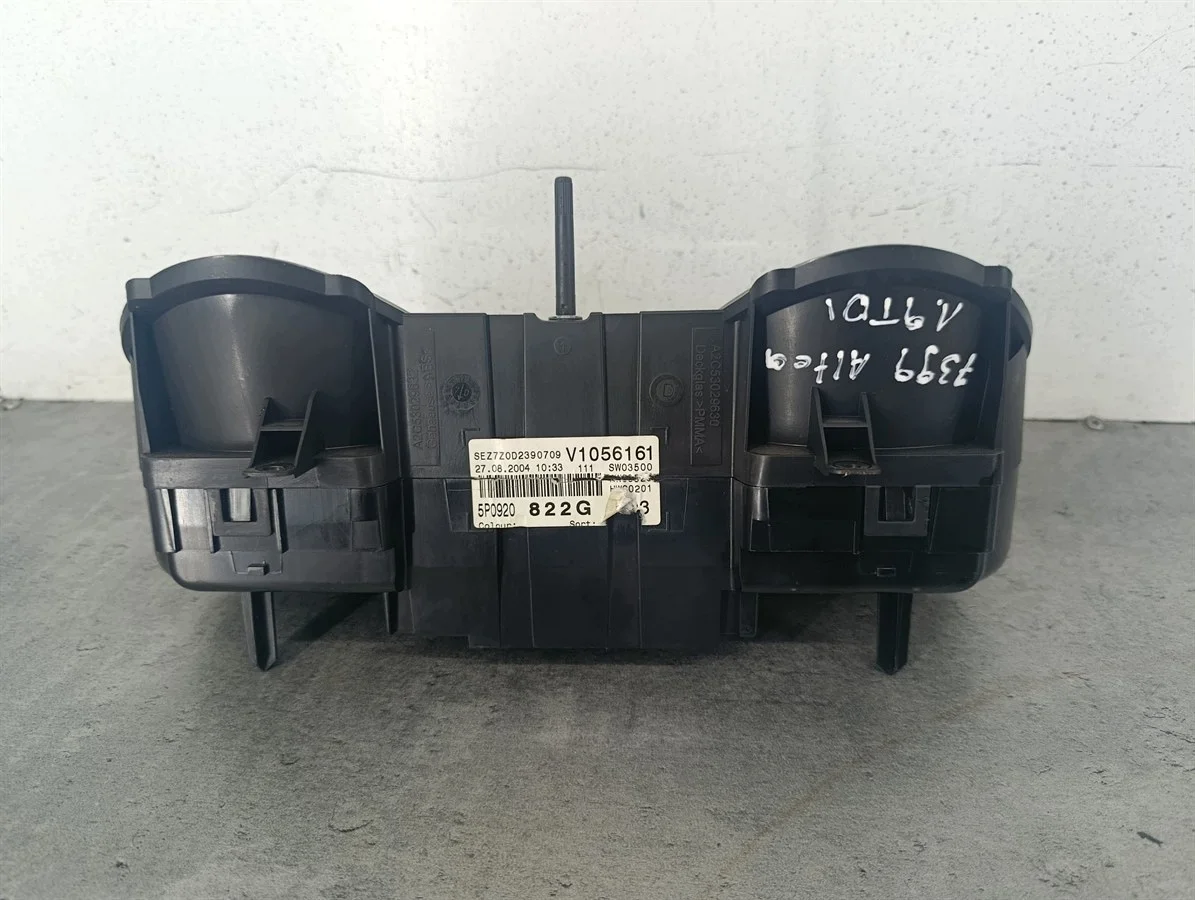 Compteur Seat Altea V1056161 5P0920822G image 4