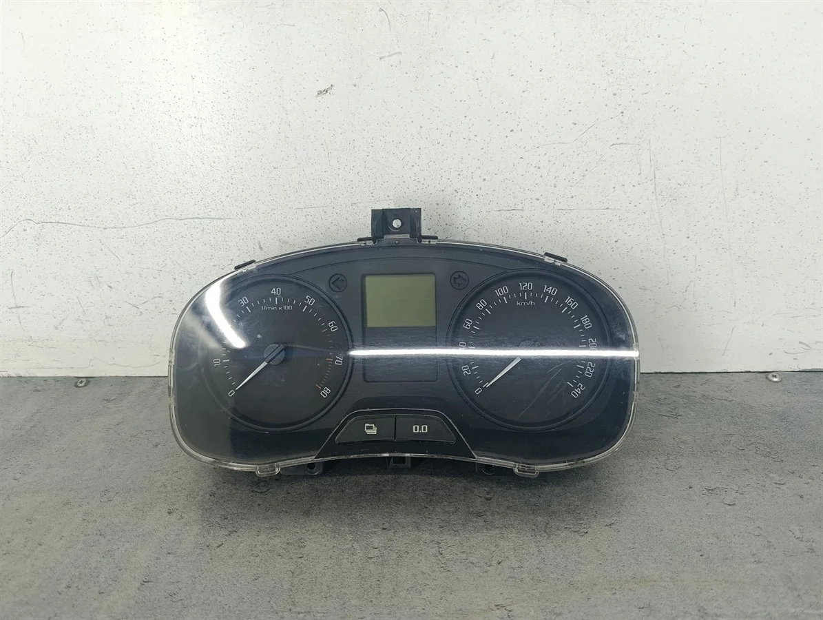 Teller Skoda Fabia II FL 5J0920801H