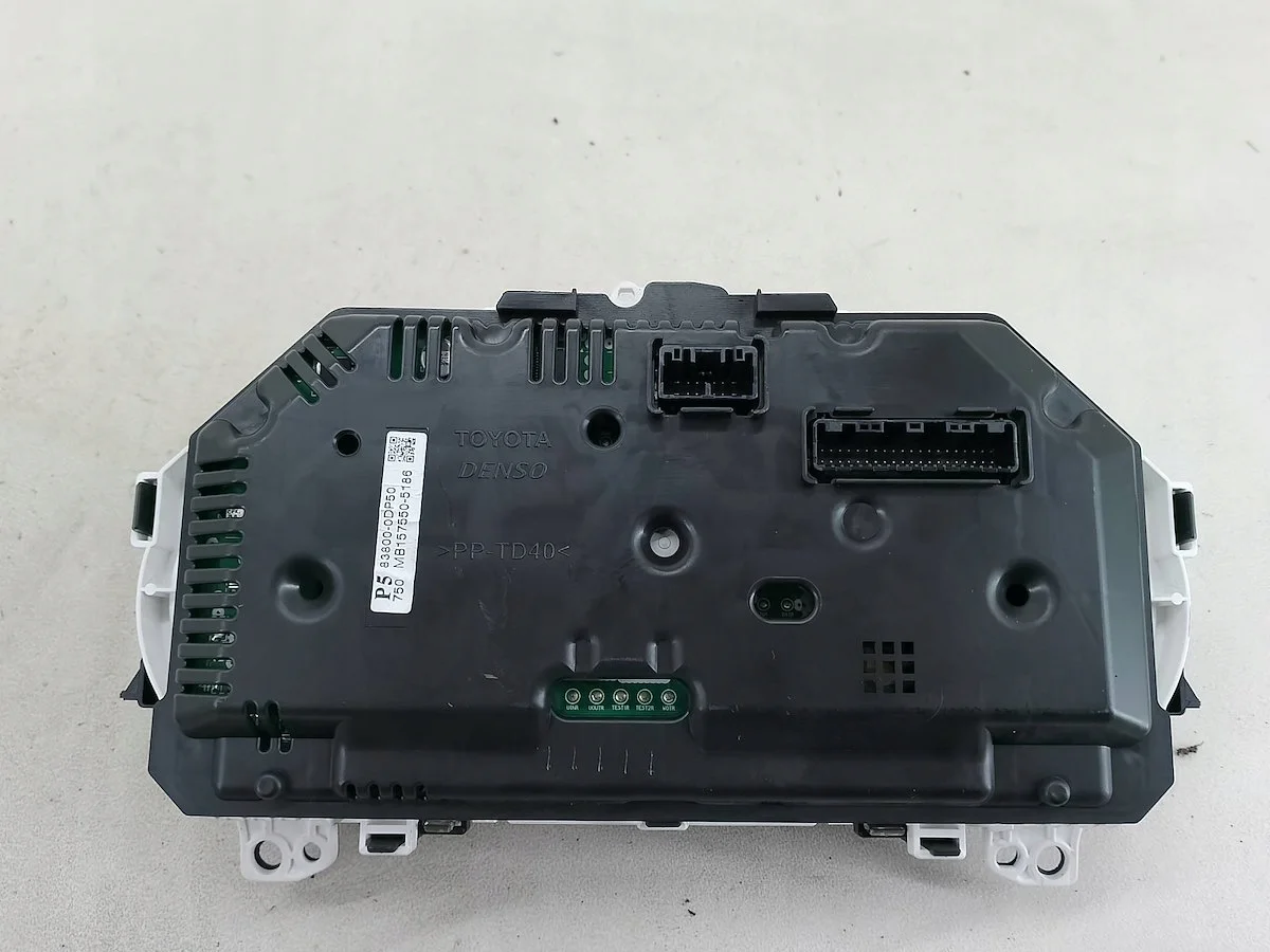 Tacho Toyota Yaris III 83800-0DP50 gebraucht thumbnail 3