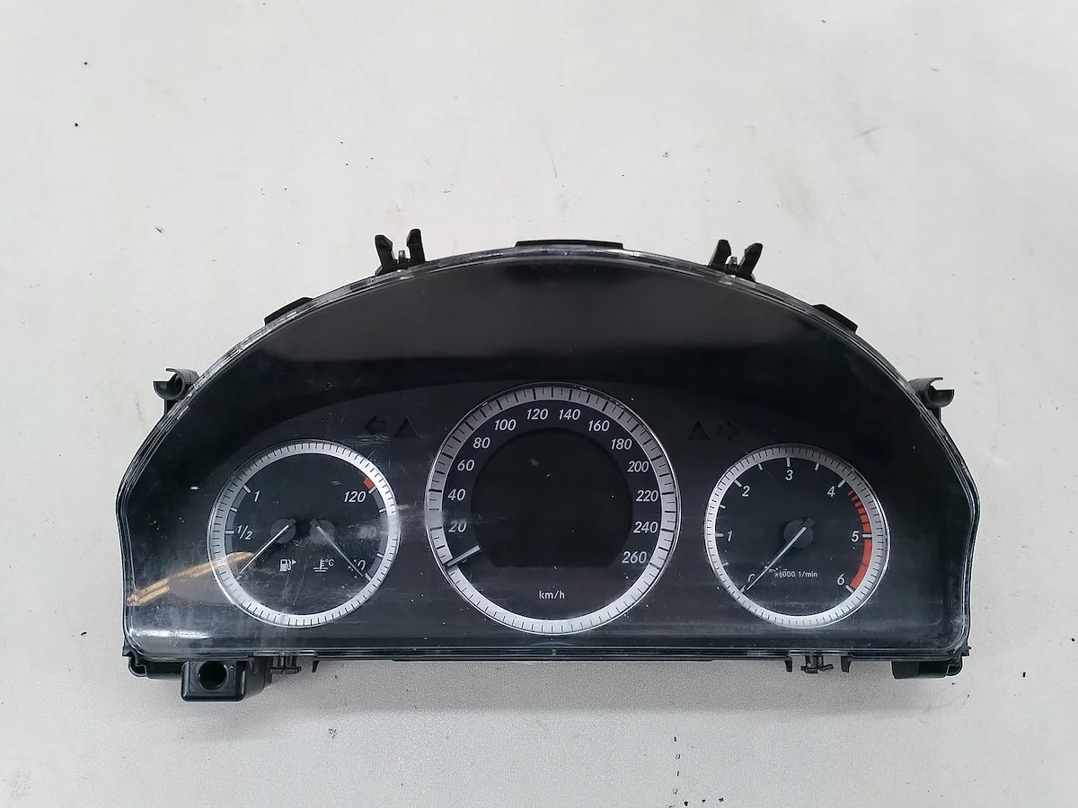 Teller Mercedes C-Klasse W204 A2044400111