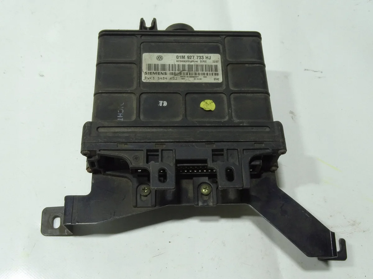 Module boîte vitesses VW Golf IV 01M927733HJ