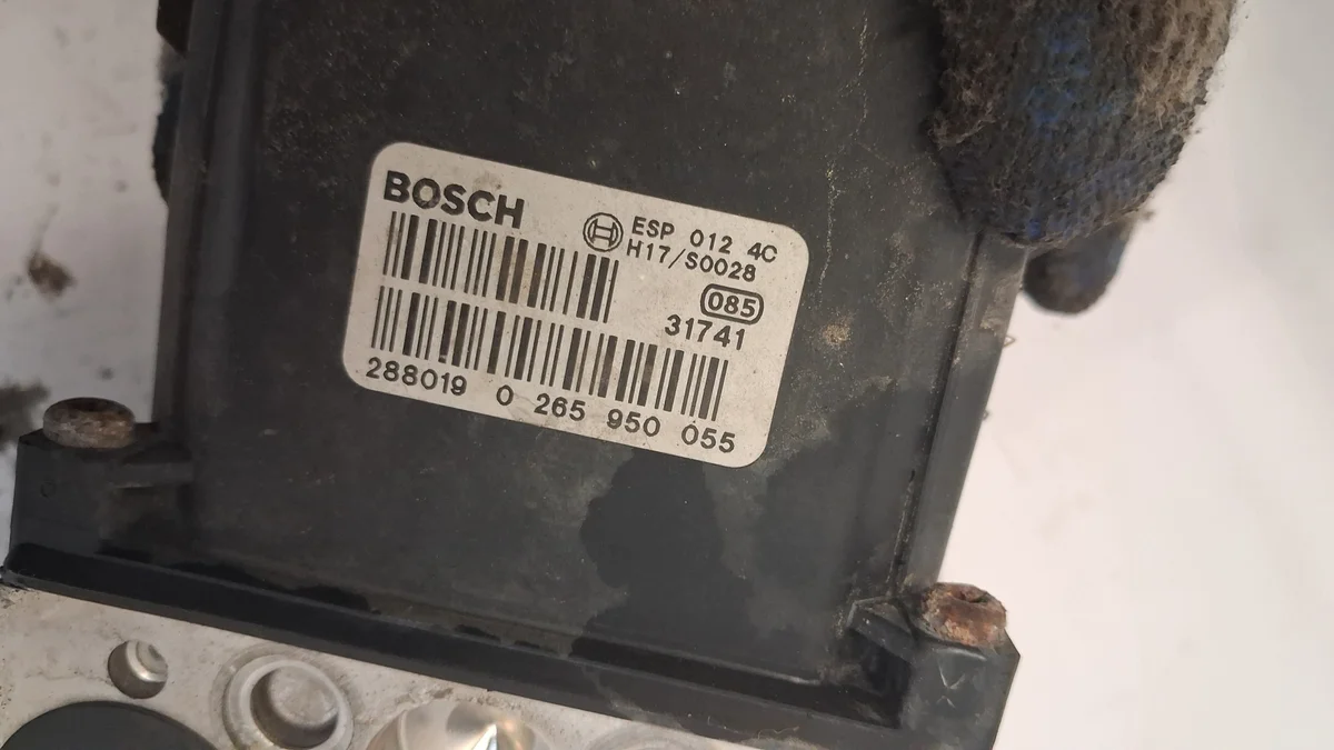 Audi A6 C5 2.4 V6 ABS Pumpe gebraucht image 3