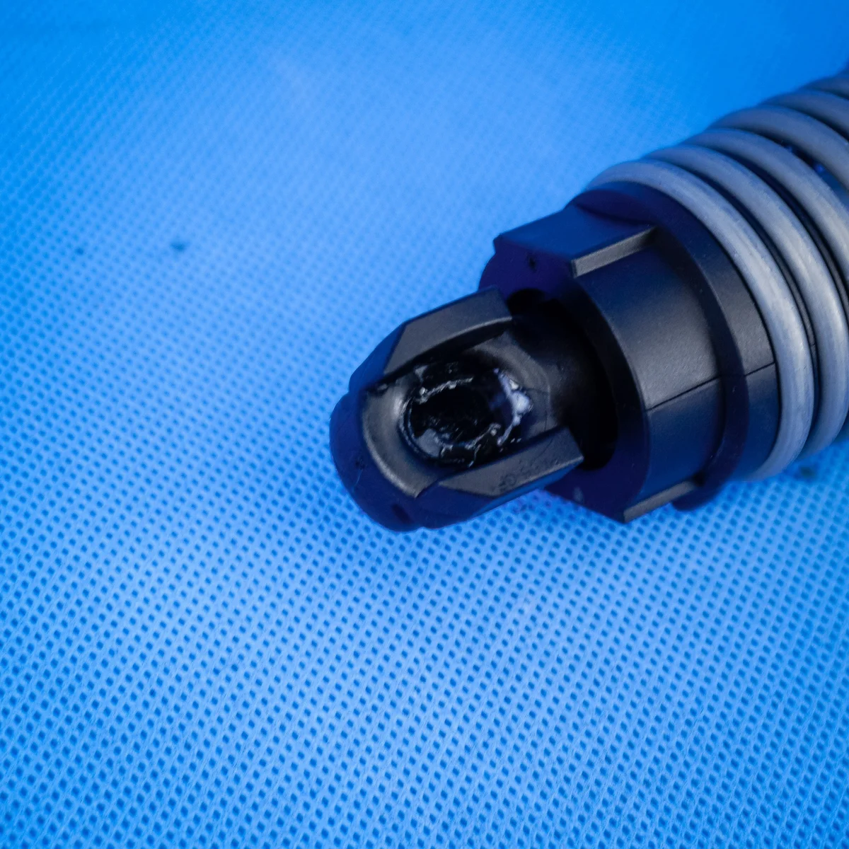 BMW 5 G30 Heckklappen-Stellmotor Links image 4
