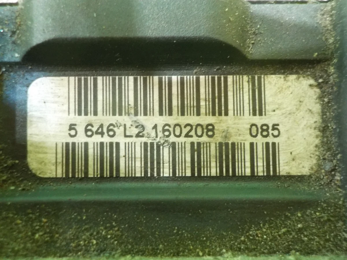 Audi A4 B8 2.0 TDI ABS Pumpe 8K0907379AQ image 8