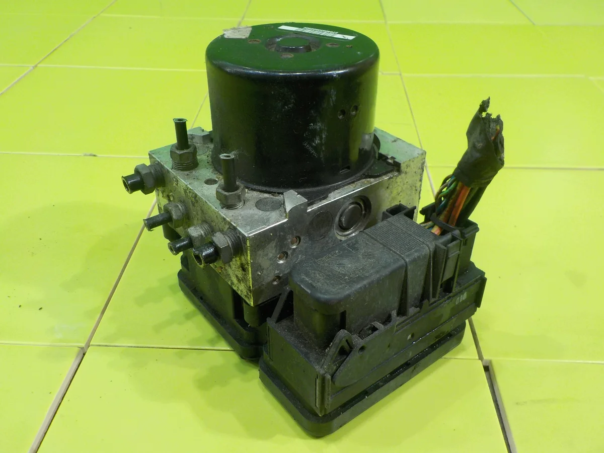 ABS Pumpe Ford Focus Mk3 1.0 B 12r image 3