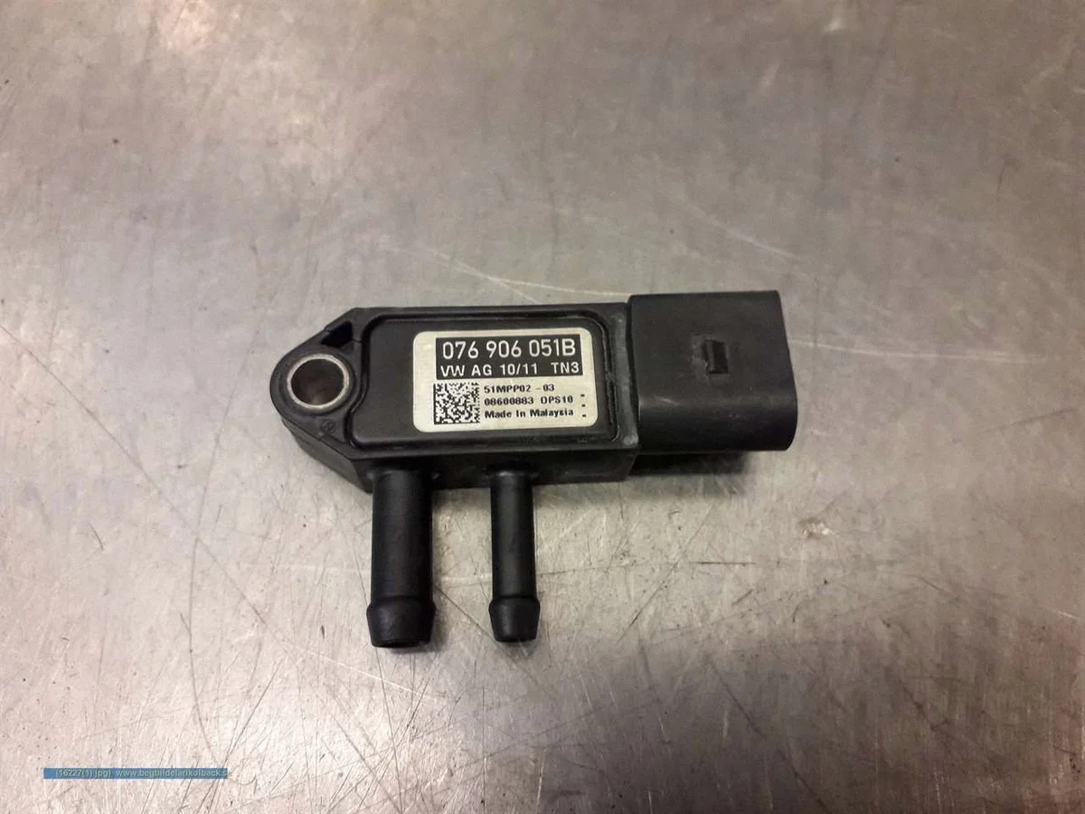 VW Caddy Abgas Temperatursensor 076906051B