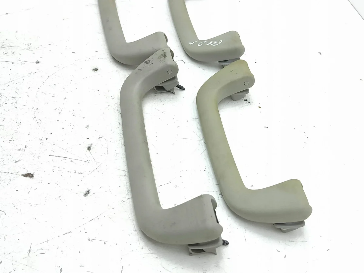 Mercedes S W221 2007 Maniglia Soffitto AMD170849 image 3