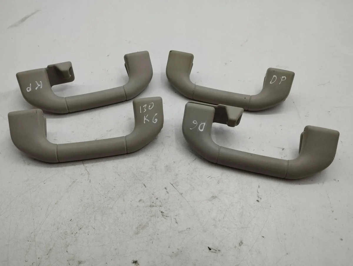 Maniglia Cielo Mercedes C W204 A2048100051