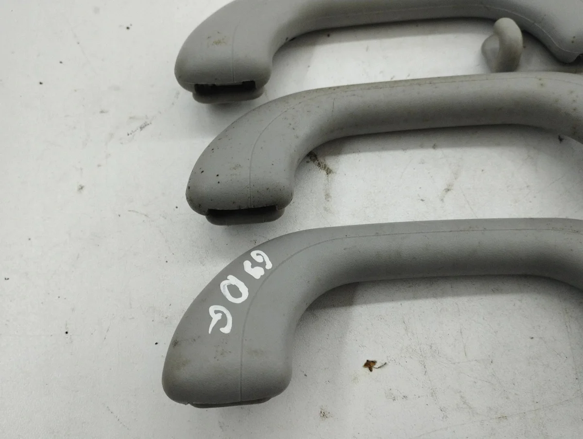 Hyundai i30 2010 Halterung Decke OE 853401M050 image 3