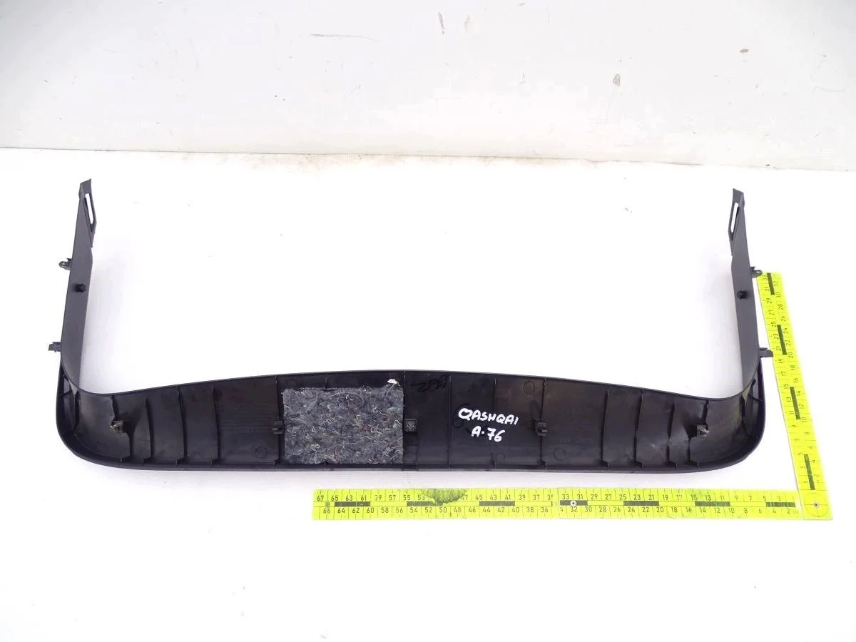 Nissan Qashqai J11 Innenleiste Heckklappe Oben image 4