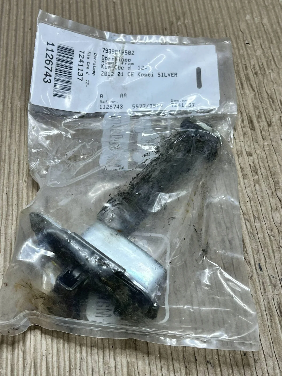 Limitador Puerta Delantera Derecha Kia Ceed image 3