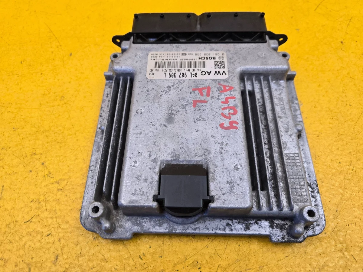 Audi A4 B9 2.0 TDI Modulo Motore 04L907309L image 3
